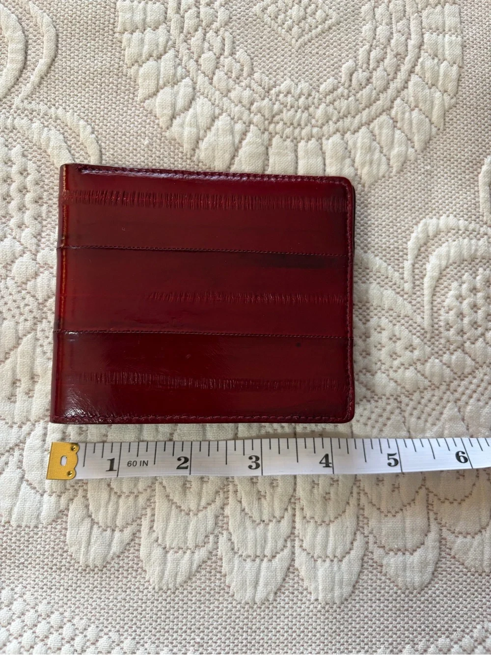 NWOT eelskin Men's Bifold Card Wallet in Deep Burgundy Red